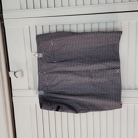 Golf skort - Picture 2 of 3